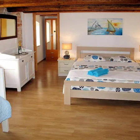 Gortan - Kst102 Apartamento
